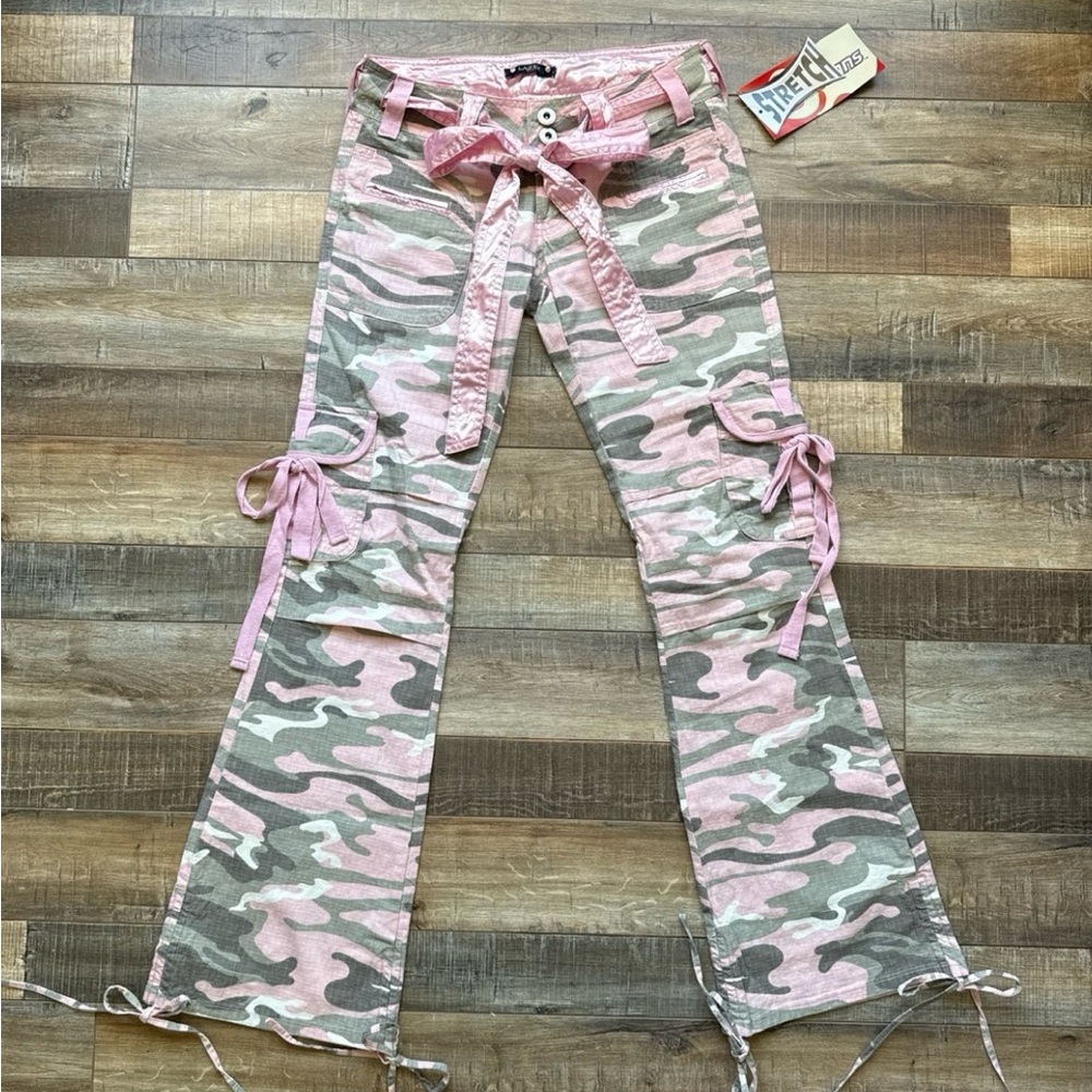 NWT Deadstock Y2K Pink Camo Cargo Flares Size 5